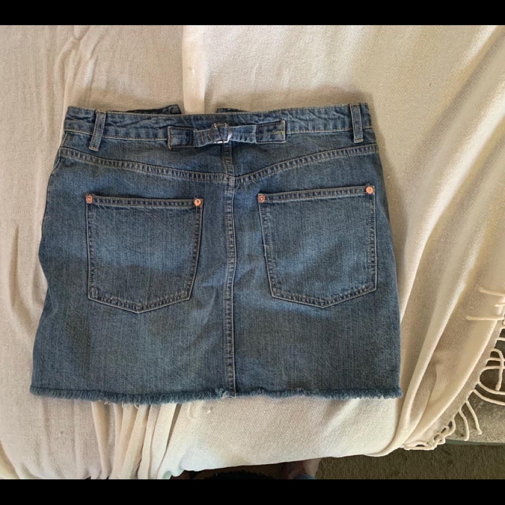 Free People Denim Jean short skirt . Size 29